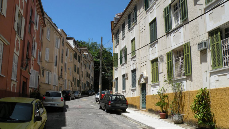 rua pires de almeida bairro laranjeiras